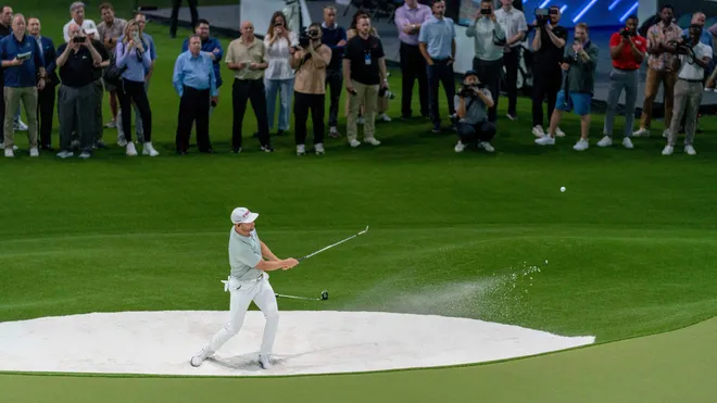 而围绕詹姆 而围绕詹姆